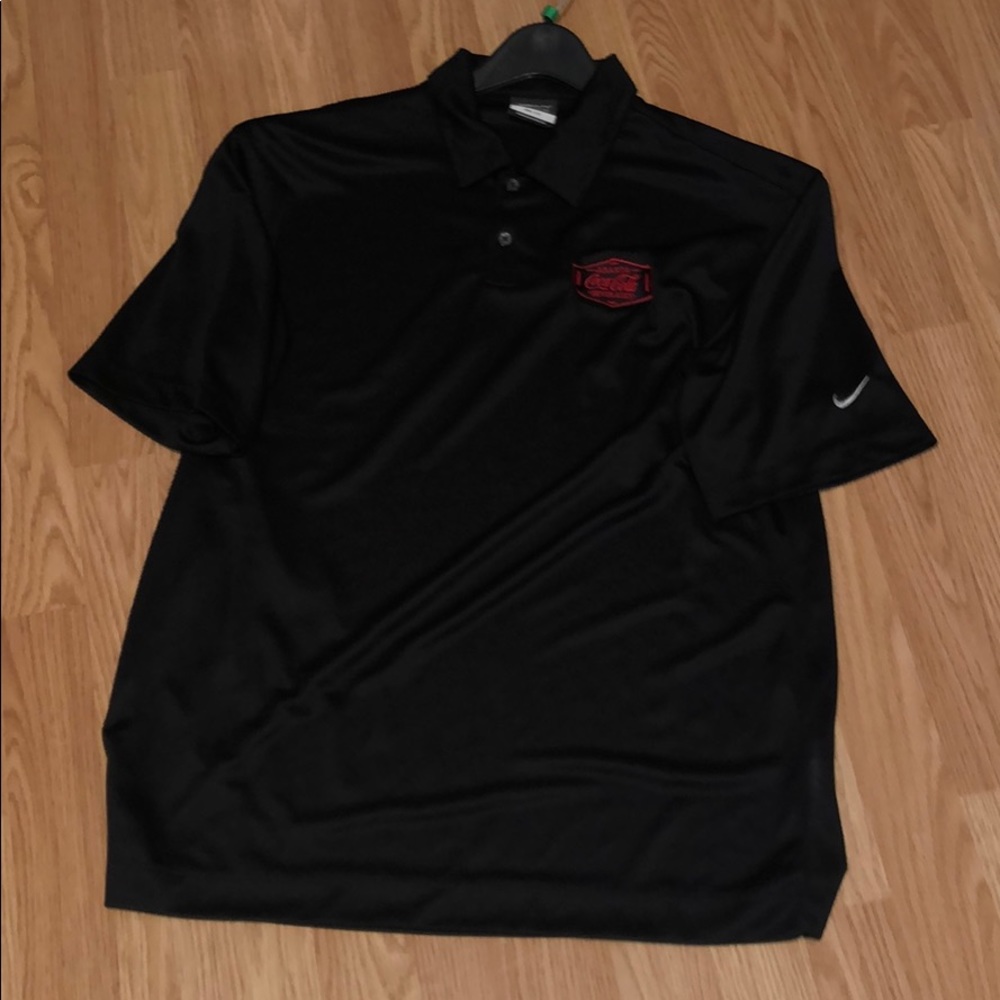 Nike golf polo abarta Coca Cola patch